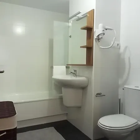 Hirundo Apartment Cee